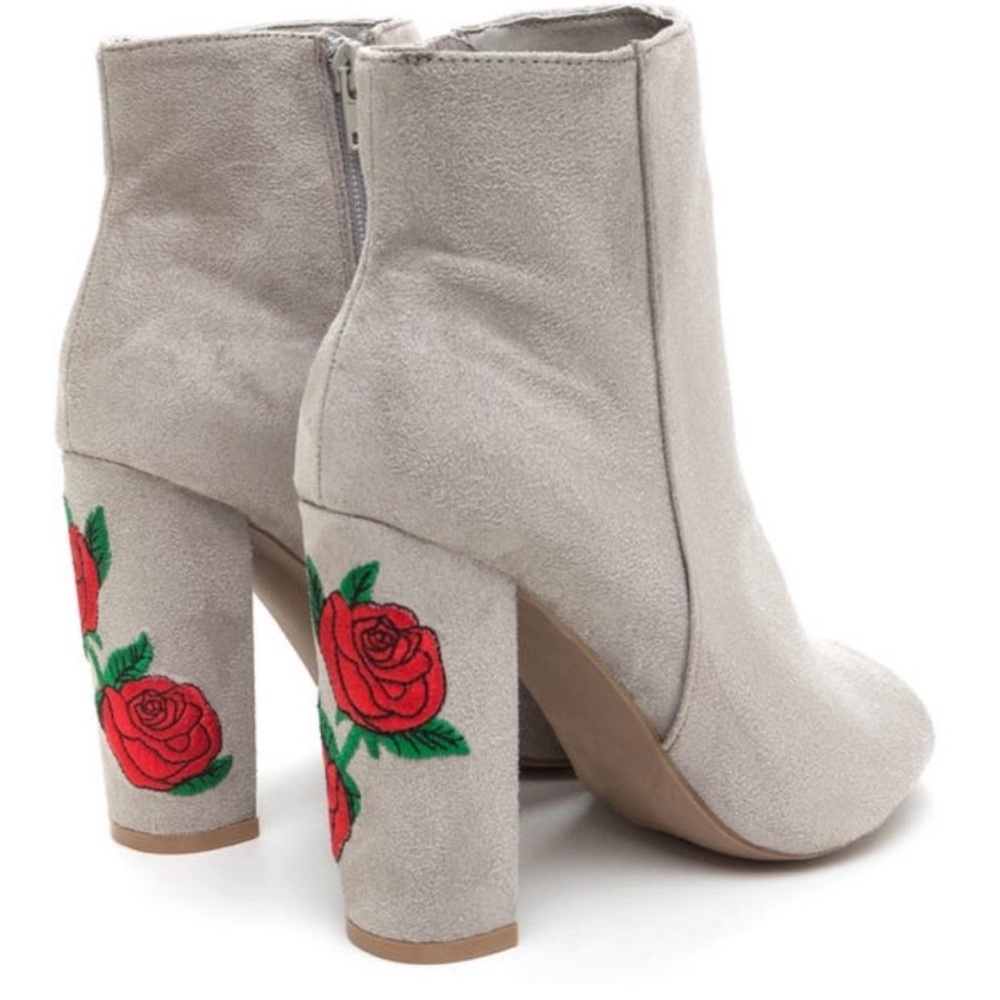 Rose boots